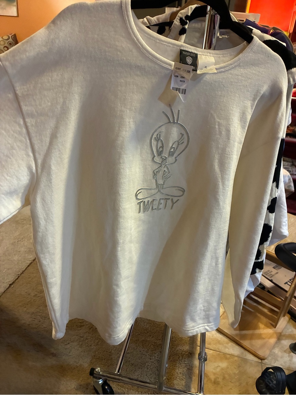 Tweety Bird Warner Bros. Cream Tweety Graphic sweatshirt